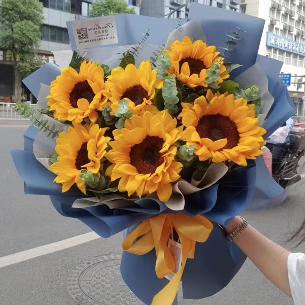 花束送男友茉莉花束送男友520情人节送男友向日葵茉莉花束全国同城