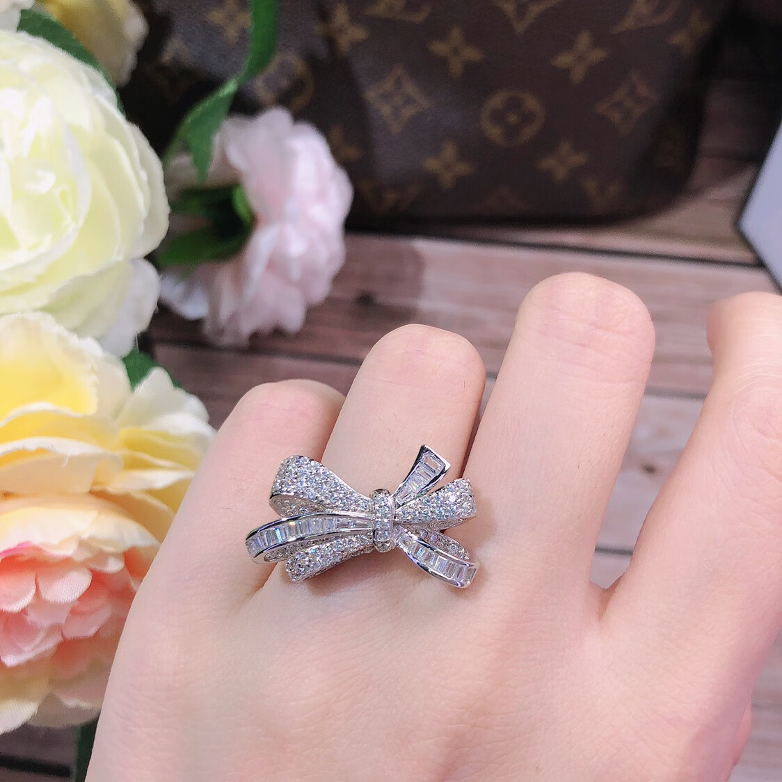 graff戒指nitin graff家同款满钻蝴蝶结戒指钻戒 925银爆闪进口高碳钻