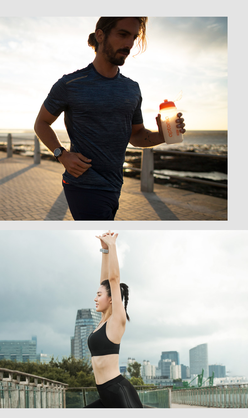 迪卡侬运动手表w900数字电子表多功能跑步游泳防水智能runa 亮黑色