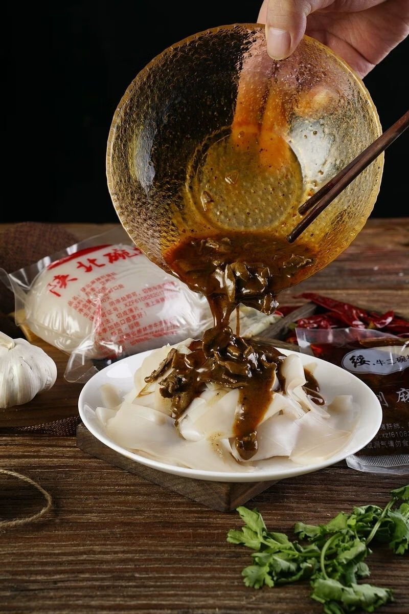 陕北碗托绥德牛二麻辣肝子荞麦面碗托特色小吃镇川荞麦面碗托绥德牛二