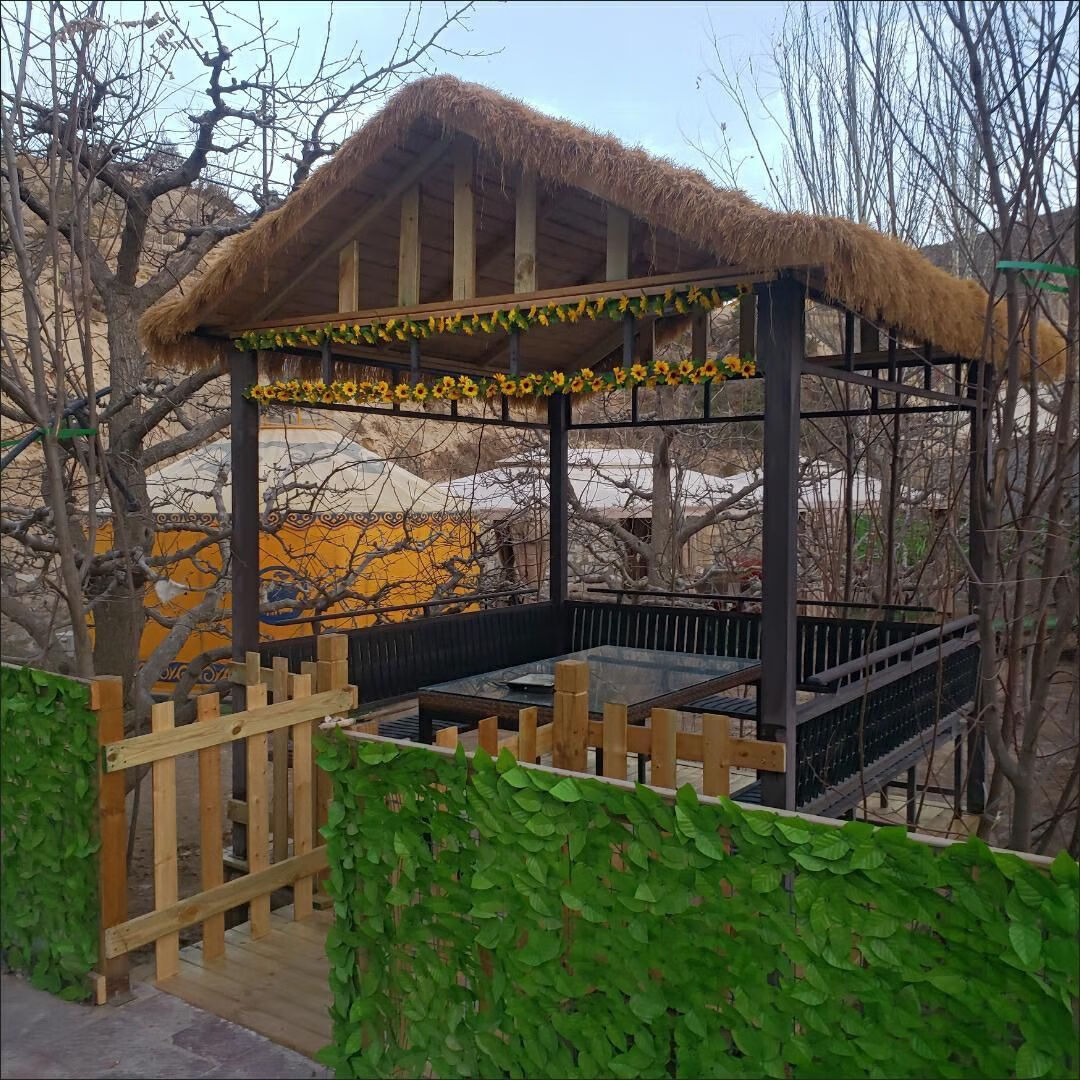 人工防真茅草瓦地毯式茅草瓦高密度假稻草凉亭木屋茅草仿真草屋顶