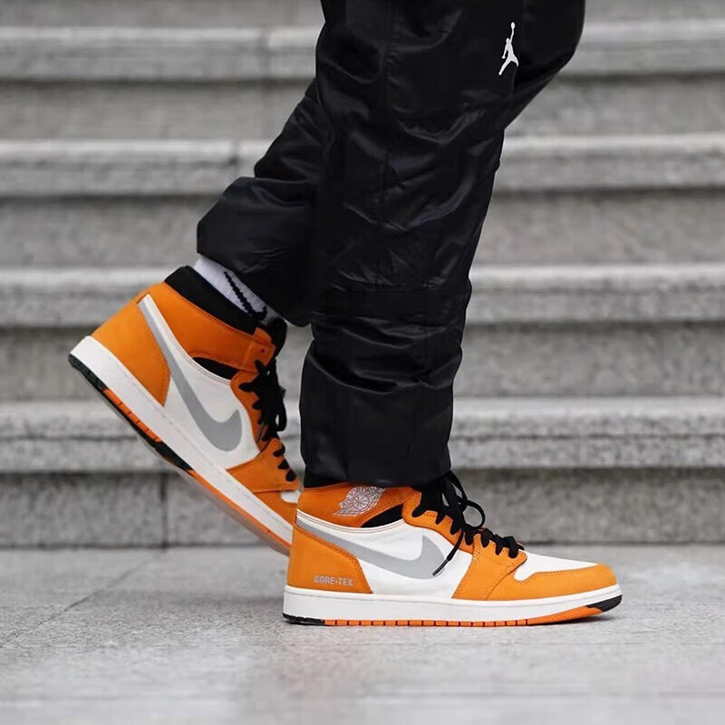 耐克nike air jordan 1 aj1男鞋 黑白黄 防水 3m反光 高帮休闲篮球鞋