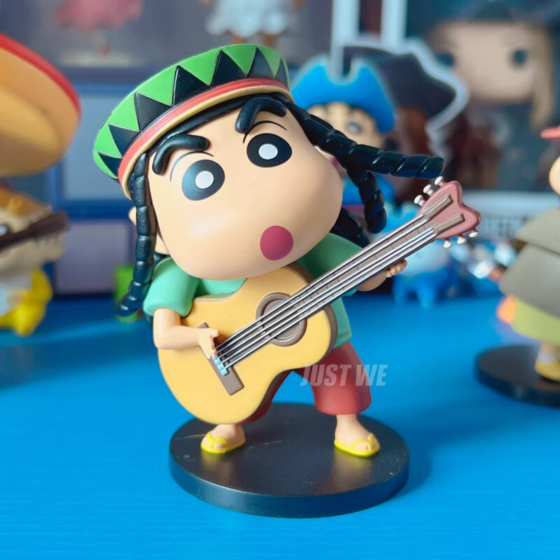 迪士尼(disney)蜡笔小新环游世界2盲盒童话潮玩公仔汽车摆件动漫女