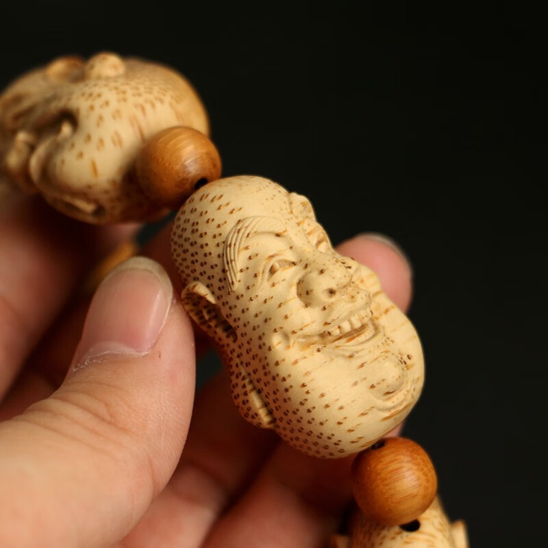 纯手工文玩竹根雕罗汉竹制手串 雕刻"喜怒哀乐愁"手把件手持男款 图片