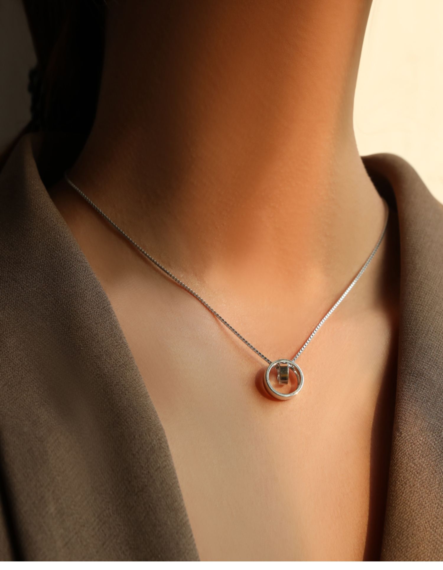 轻奢银项链女圆环双环银吊坠时尚锁骨链套链送女友生日礼物可刻字生日