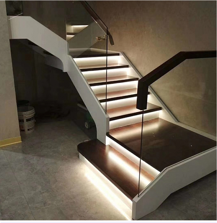 网红楼梯踏步人体感应灯带智能编程嵌入式台阶踢脚线led线条灯槽12步