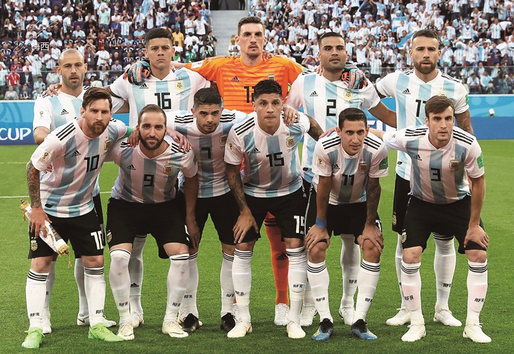 足球球星海报c罗墙贴纸卧室宿舍墙壁画报明星足球周边梅西内马尔