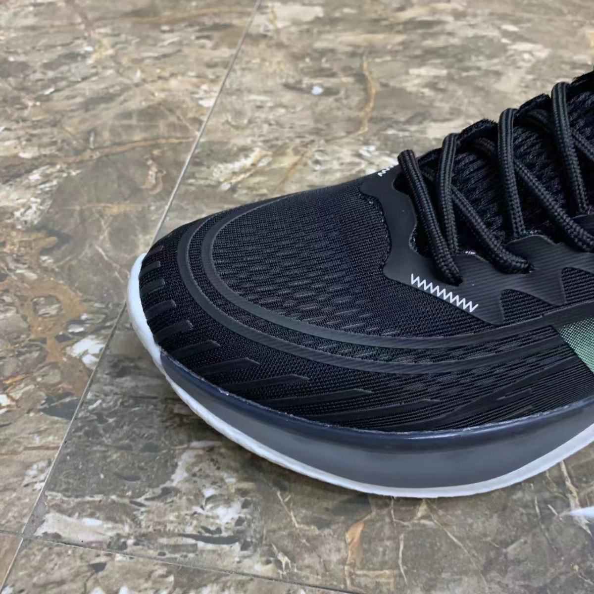 vir运动鞋男春秋超软鞋子新款男士弹力运动鞋高档休闲鞋透气跑步防臭