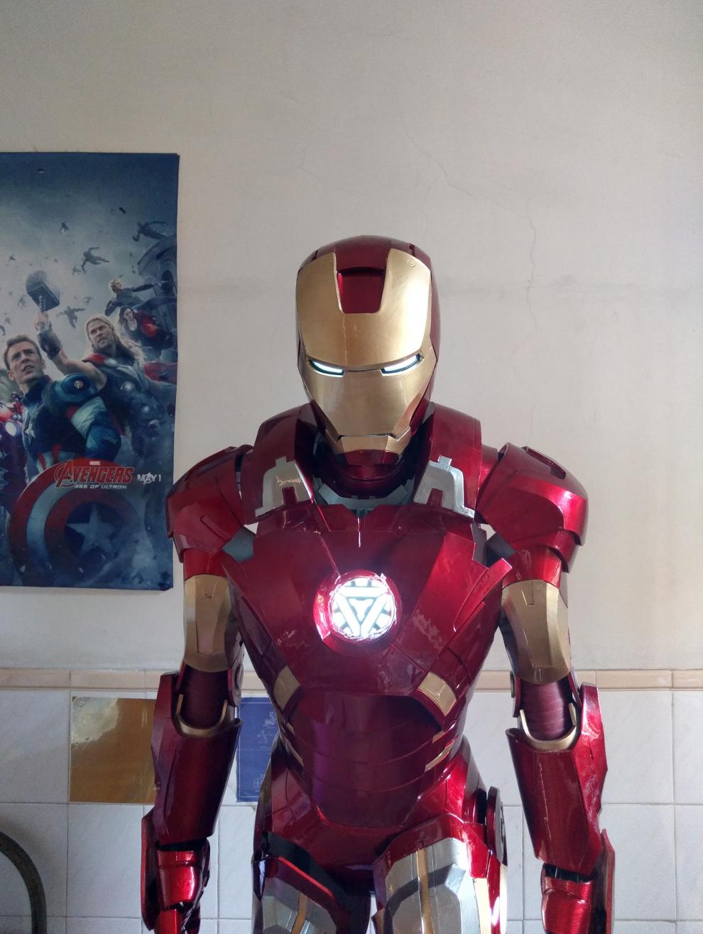 漫威定制儿童小孩版1/1马克mk7钢铁侠战甲盔甲可穿戴全身真人贾维斯