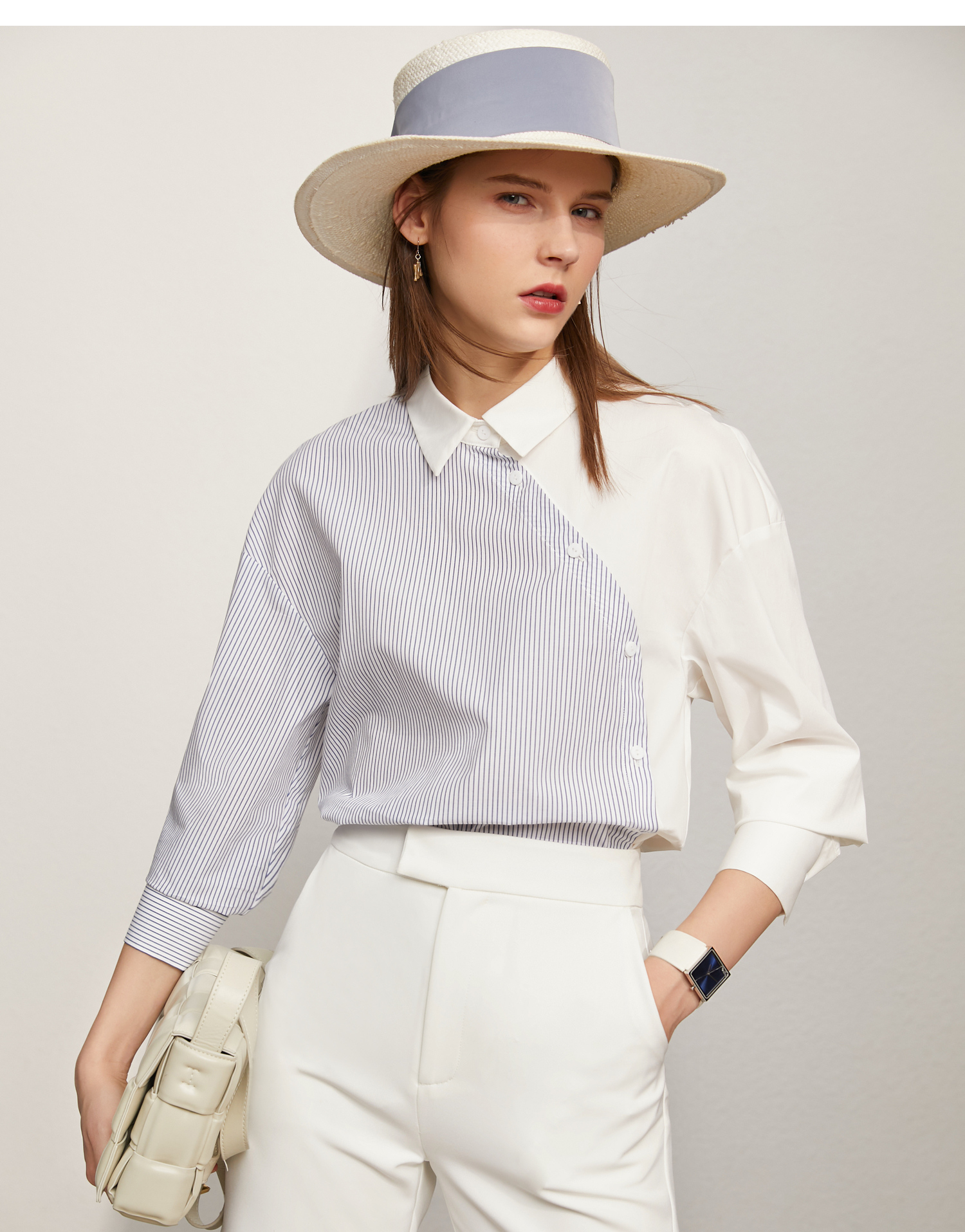 amii极简气质通勤宽松衬衫女2021春新款条纹侧扣棉质百搭上衣 罂粟红