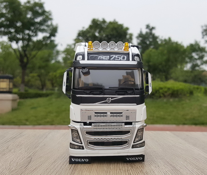 牵引车拖头平板运输卡车volvo沃尔沃fh163轴合金汽车模型132沃尔沃