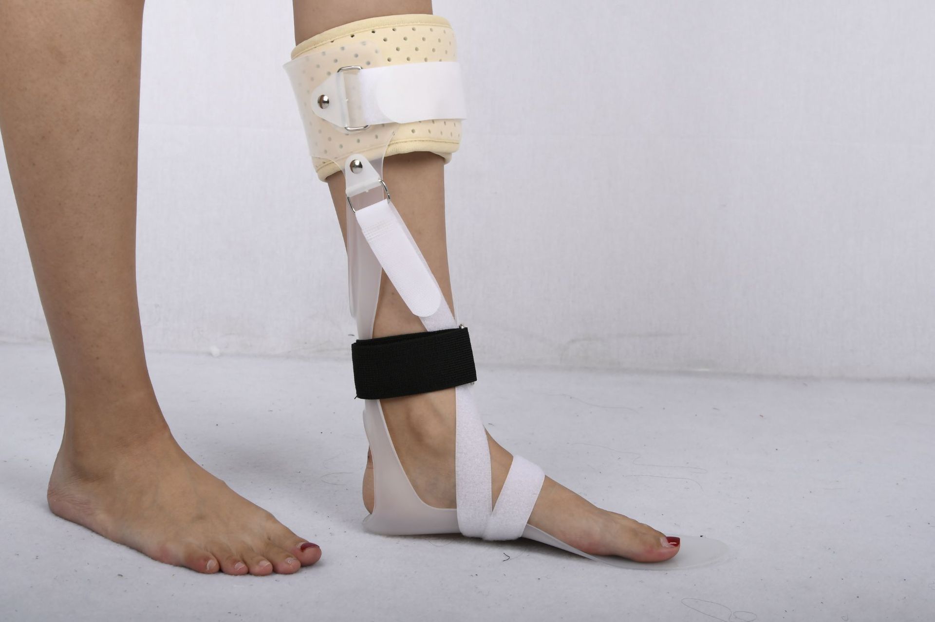 康兴达足托足下垂固定支具 可穿鞋式内穿八字绑带夜用踝足内外翻护具