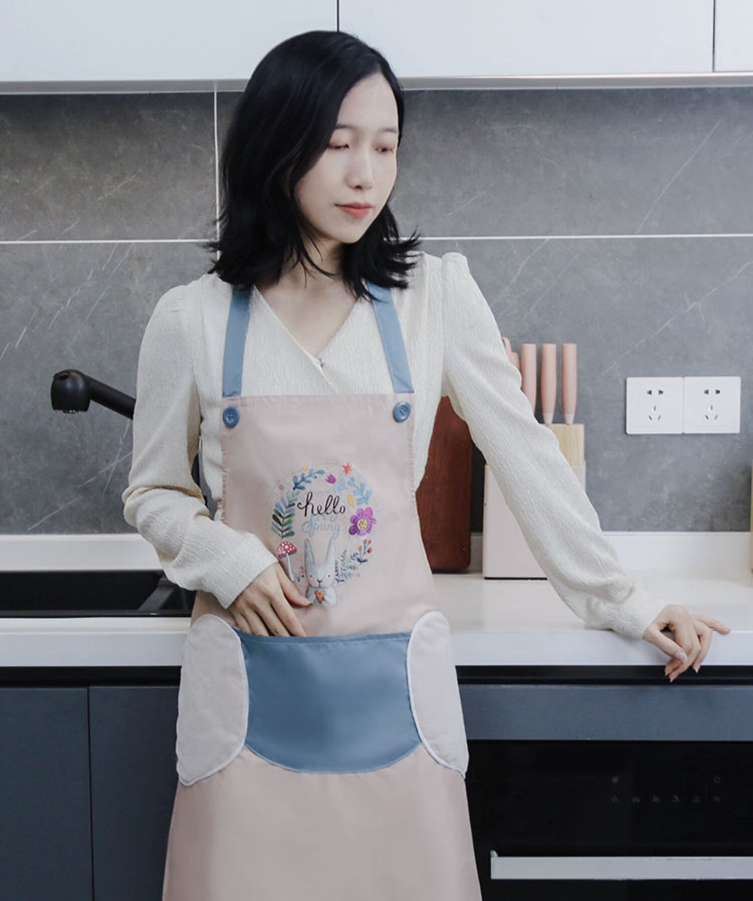 围裙家用厨房防水防油工作服女定制logo新款2020时尚做饭围腰 【可擦