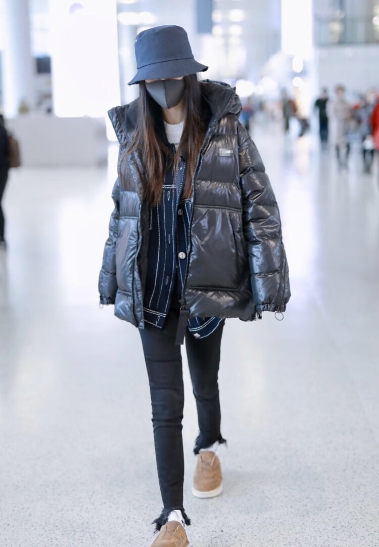 蒙口官方baby杨颖同款宽松加厚面包服亮面黑色韩版羽绒服女短款外套冬