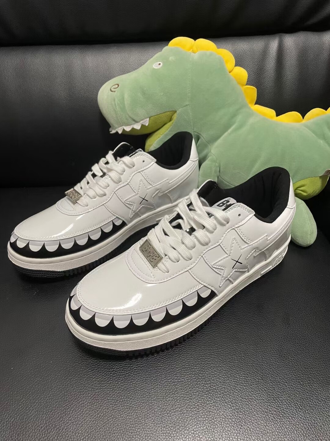 bapesta鞋子kaws联名流星漆皮年经典拼色男女情侣低帮休闲板鞋 黑色