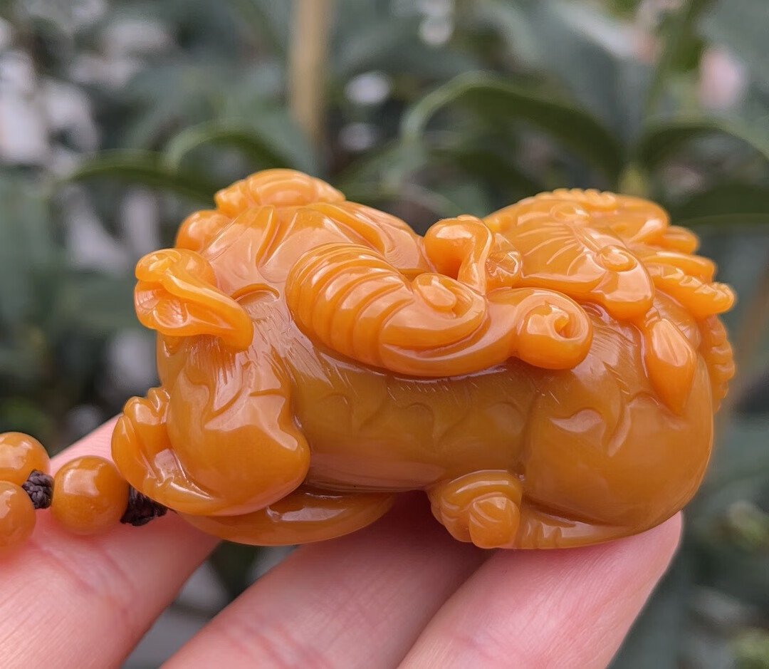 k&k宝钰黄龙玉缅黄帝王黄满色精雕霸王貔貅手玩挂件证书新【图片 价格