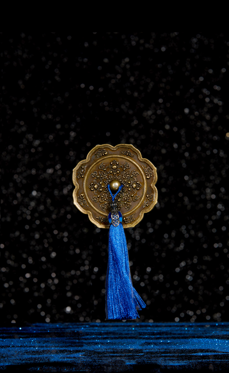 博物文创宝相花纹化妆镜子便携随身手柄中国风复古优雅公主镜女生日