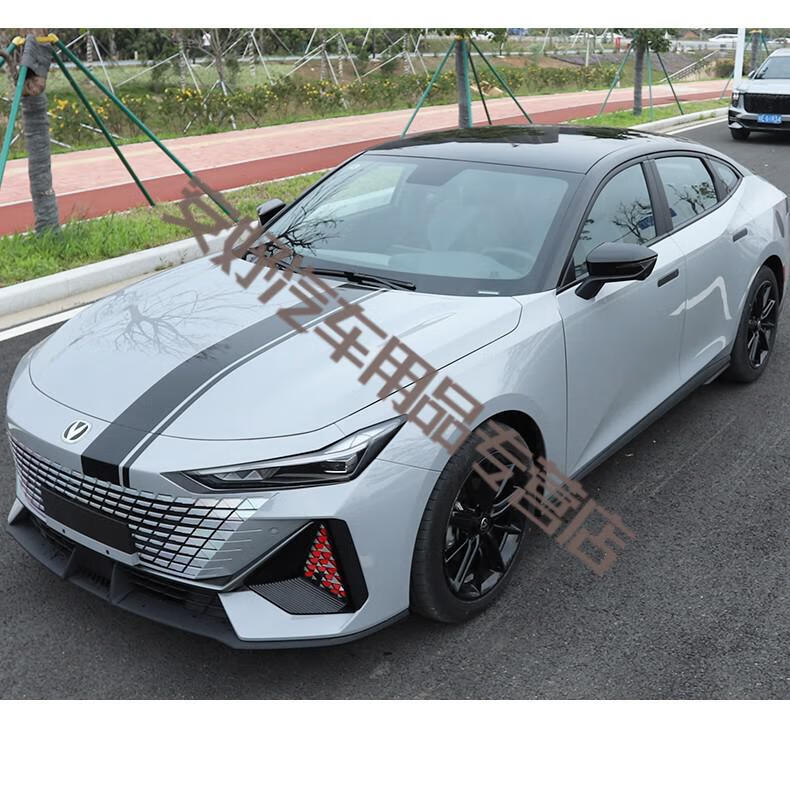 悬浮车顶贴膜uni-v汽车顶膜车身亮黑仿全景天窗尾翼改色膜外饰改装