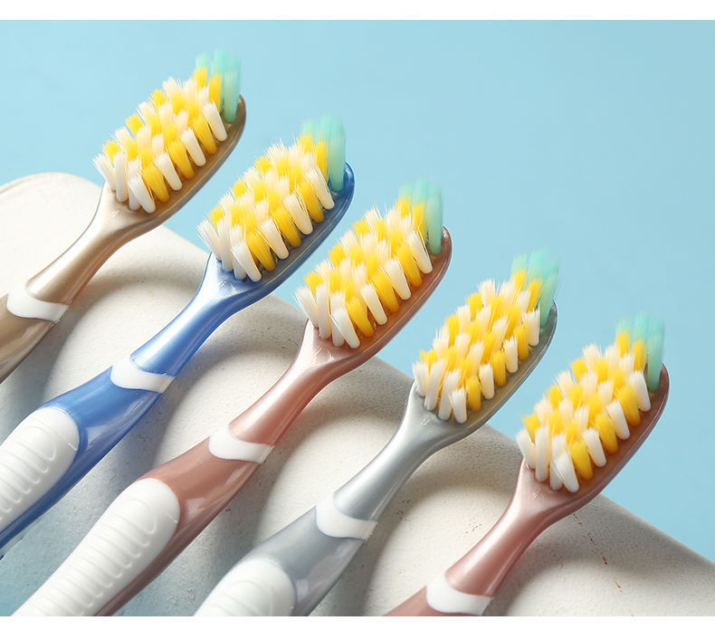 年底大放价成人中毛牙刷中性中硬中软毛学生老人家用独立包装去烟渍牙