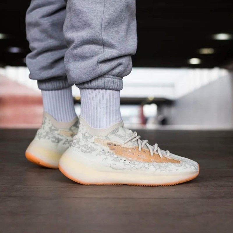 【盛疆】阿迪达斯adidas yeezy boost 380 椰子380满天星跑步鞋老爹鞋