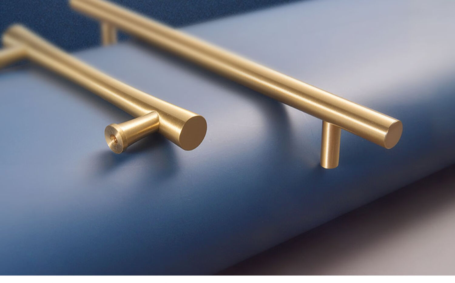 黄铜金色拉手现代简约橱柜抽屉柜门把手衣柜子单孔黄铜轻奢门把手 长