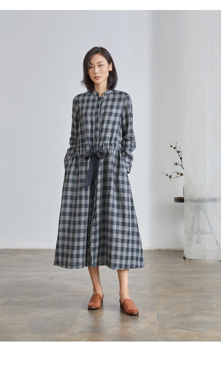 qtu女装立领抽绳收腰显瘦亚麻色织格纹长袖连衣裙2021新春lq2769灰蓝