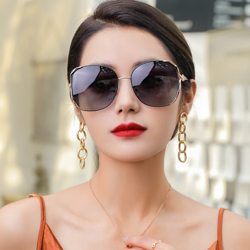 轻奢品牌太阳镜女2021年新款圆脸时尚偏光眼镜墨镜女大脸显瘦金框渐变