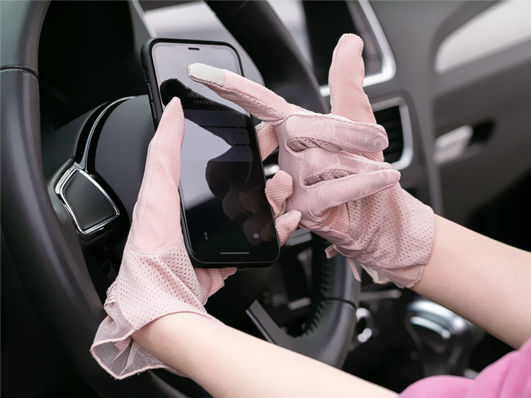 夏天防晒手套女夏薄款开车防紫外线短款蕾丝冰丝触屏弹力骑车防滑