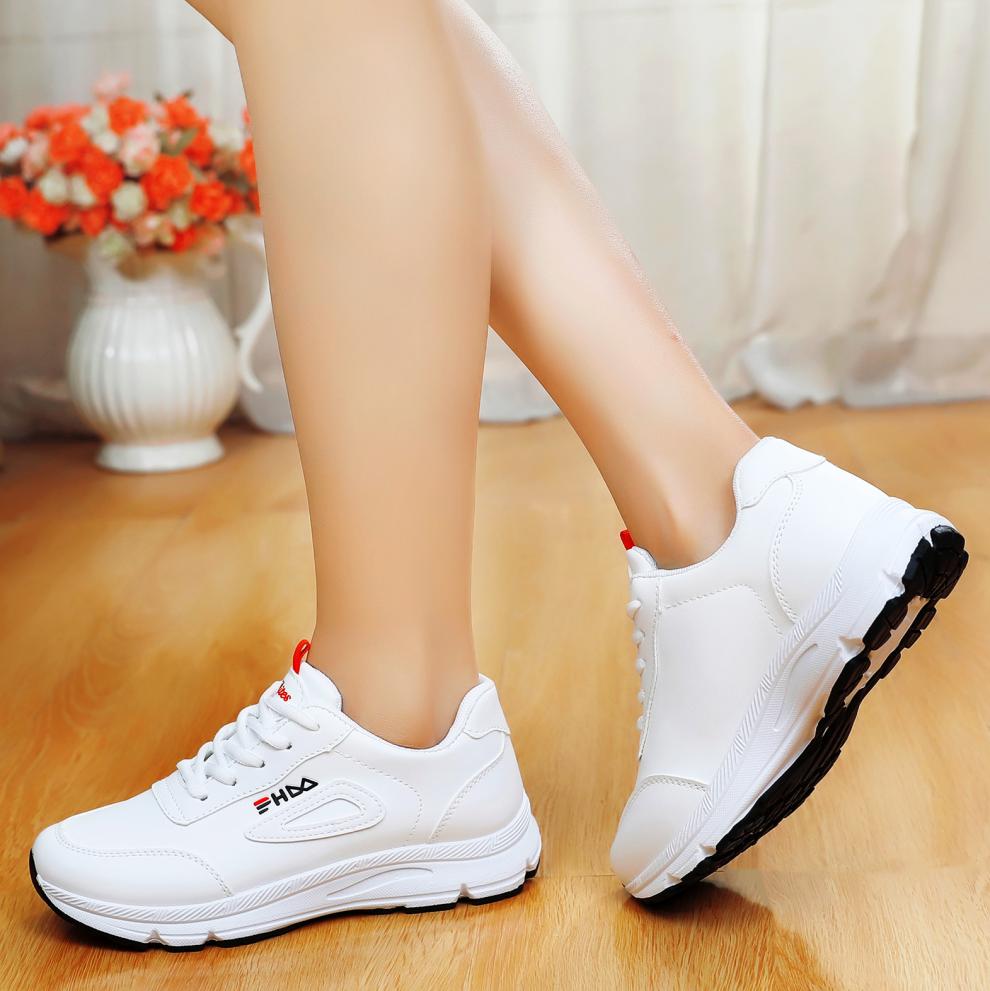 春夏季女生运动鞋初中高中学生新款运动小白鞋韩版女百搭旅游老爹波鞋