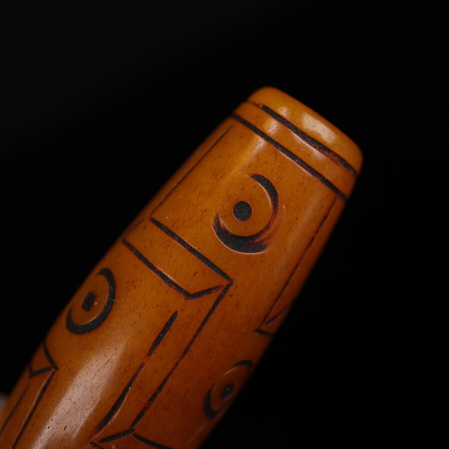 异地彩虹手工雕刻精品油润牦牛骨九眼天珠吊坠藏式灵骨天眼珠散珠