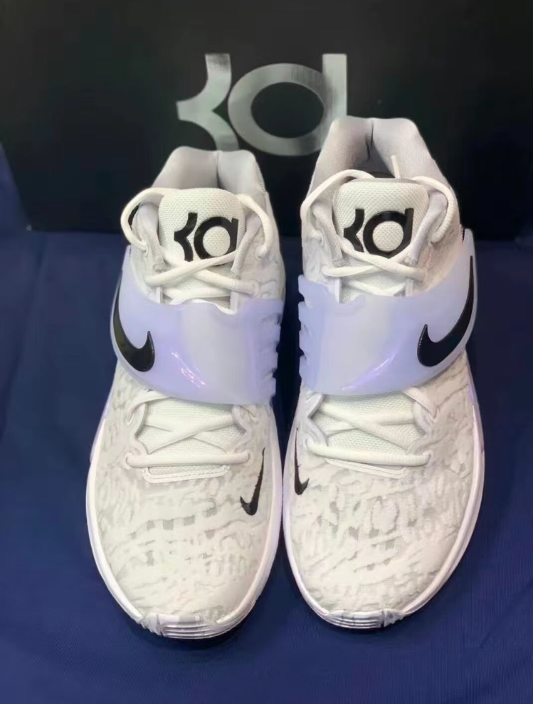 杜兰特14代kd14篮球鞋男女款灭世纯原减震气垫摩擦声白绿篮网主题