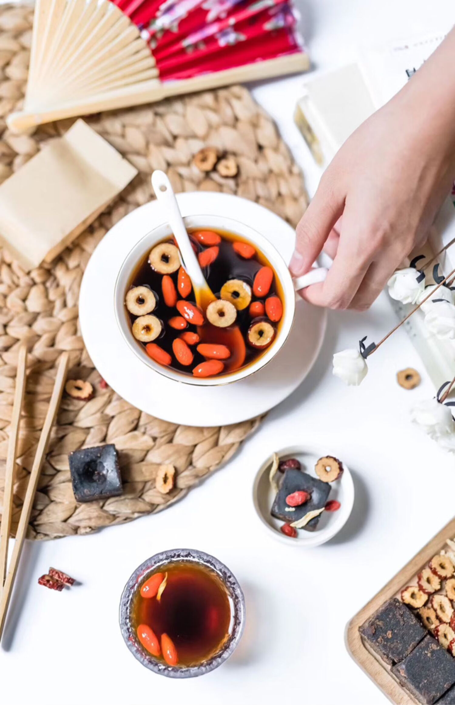 黑糖姜丝茶气血养生暖宫茶女生双补体寒月经量少调理养颜花茶组合