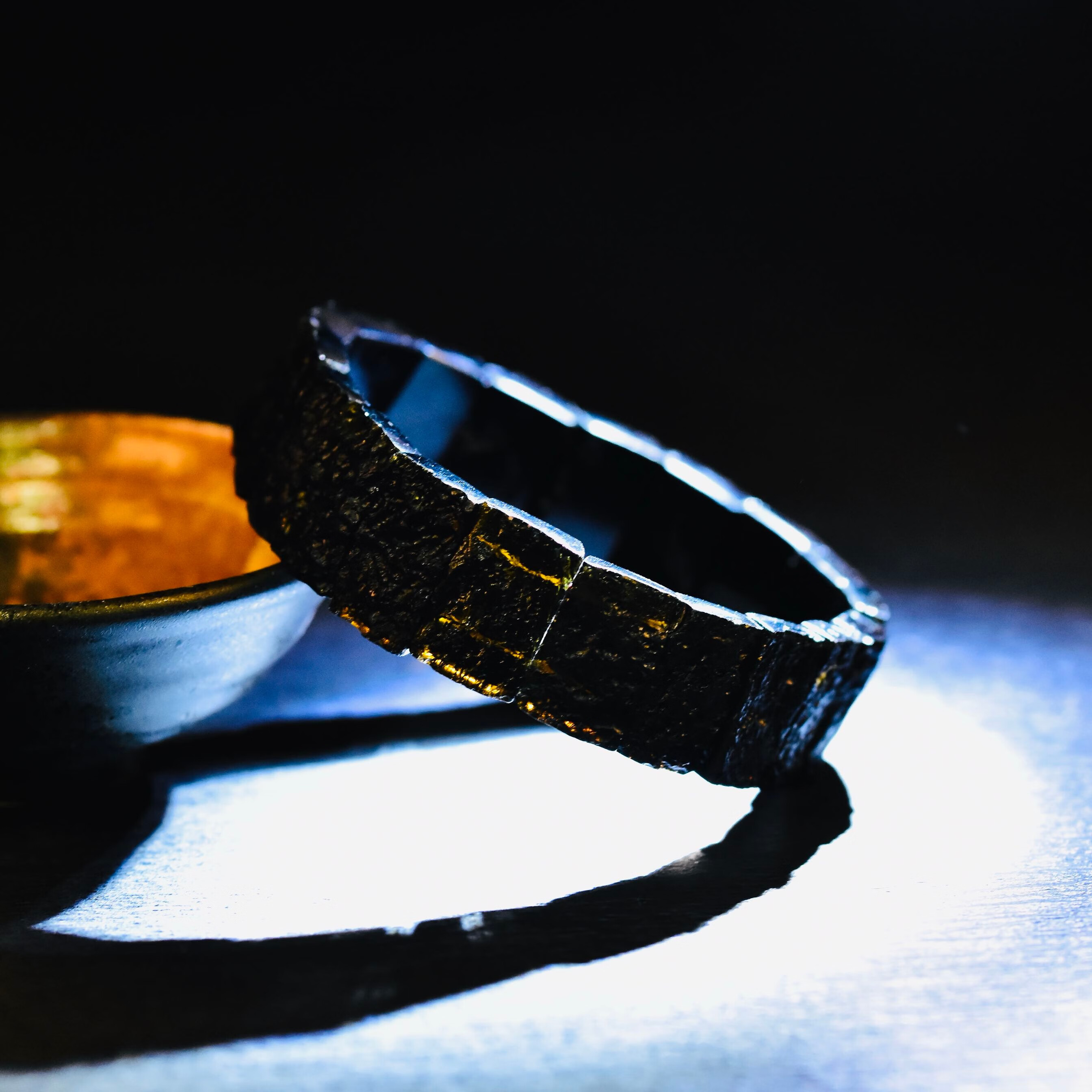 天然雷公墨手链 情侣 黑手排 泰国玻璃陨石手牌 招财能量 图片色