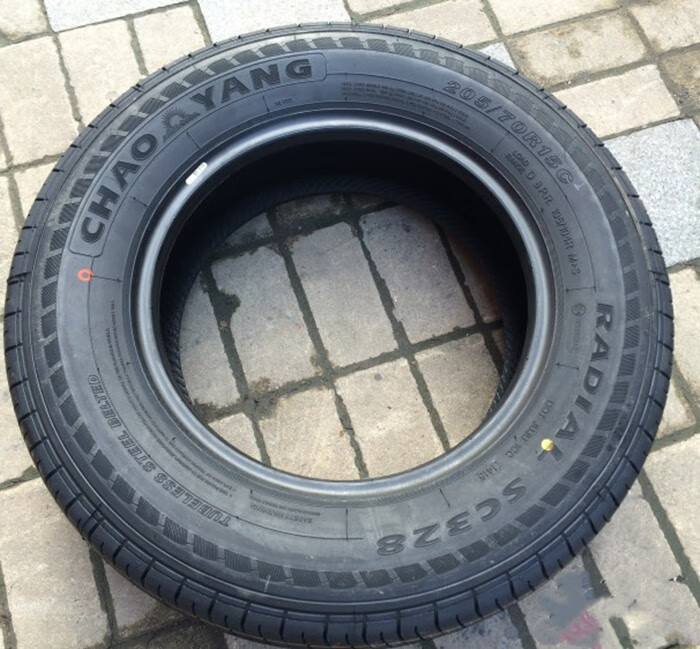 轮胎215/70r15lt适配江铃宝典 加厚载重8层 21570r15轮胎全顺 215/70