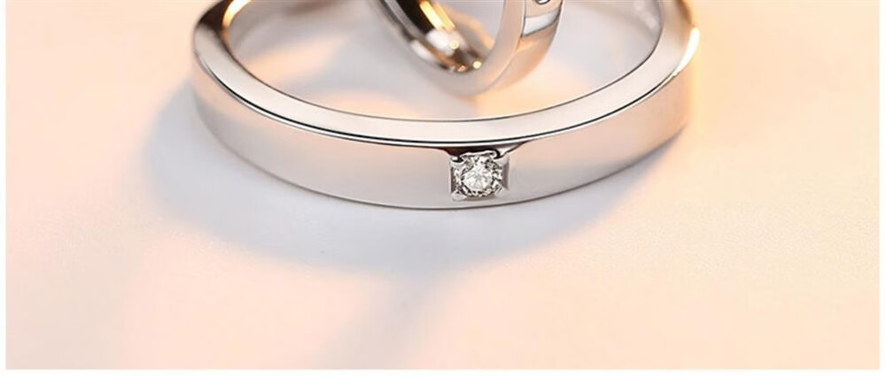 老凤祥款 铂金戒指pt950情侣对戒结婚18k白金莫桑石钻戒男女活口一对