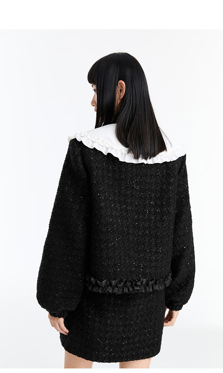 太平鸟黑色粗花呢外套女2022年春季新款法式复古小香风女士短外套下装