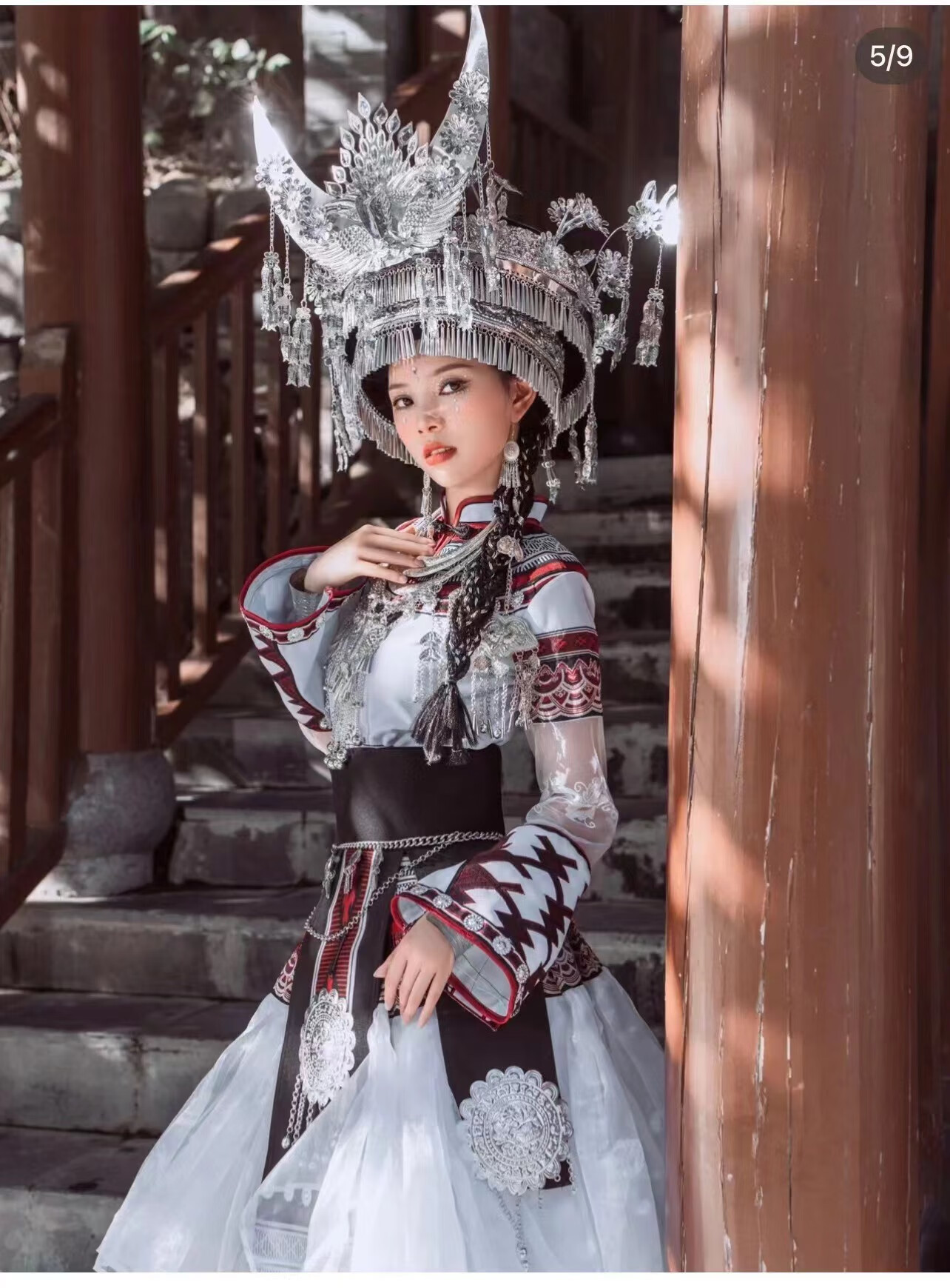 学生乐 苗族服装女装云南少数民族舞旅拍摄影阿卯衣服裙子围腰 白色