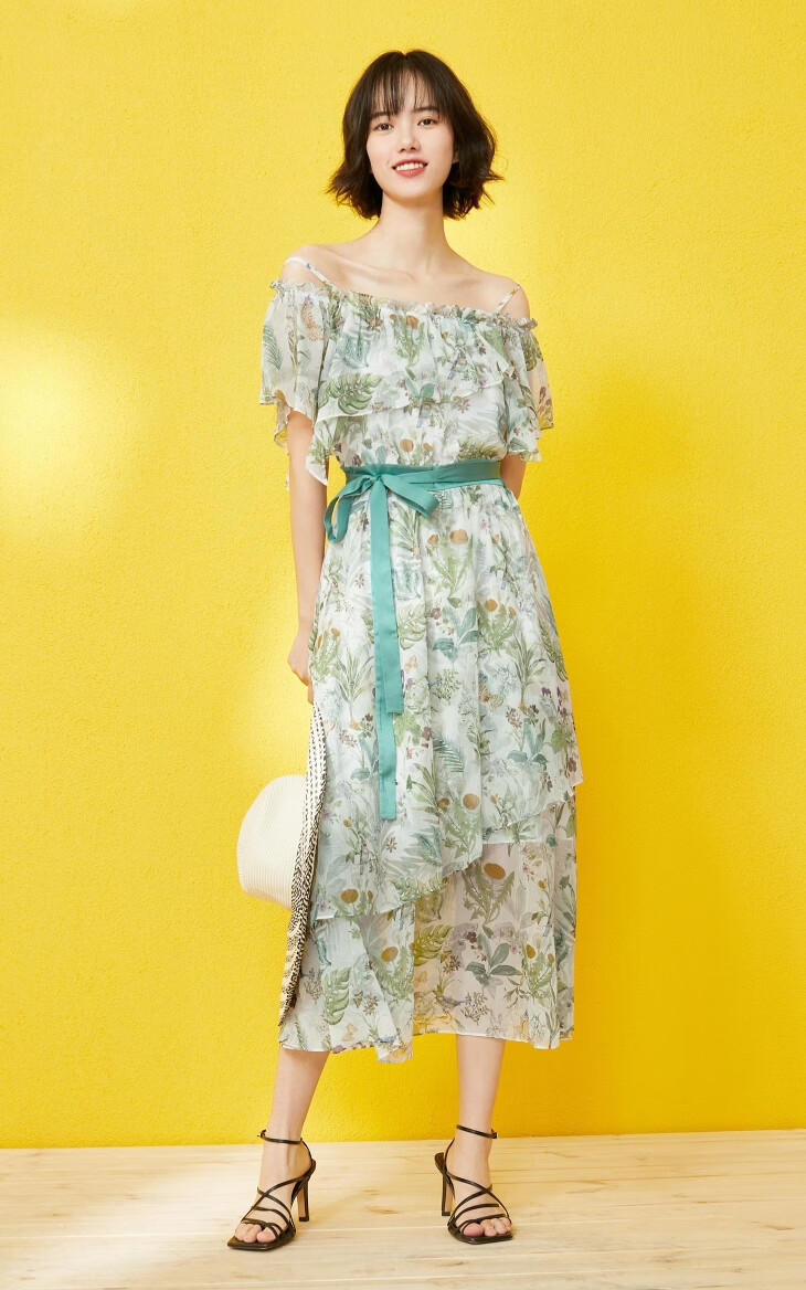 only2020夏季新款时尚仙女不规则吊带雪纺连衣裙女120307018 f16里约