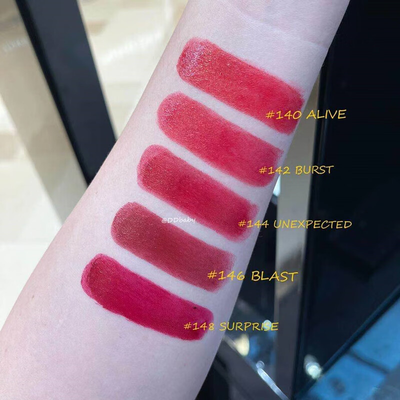 香奈儿(chanel) 口红coco小姐唇膏 炫光银管唇膏 滋润显色易上色 送