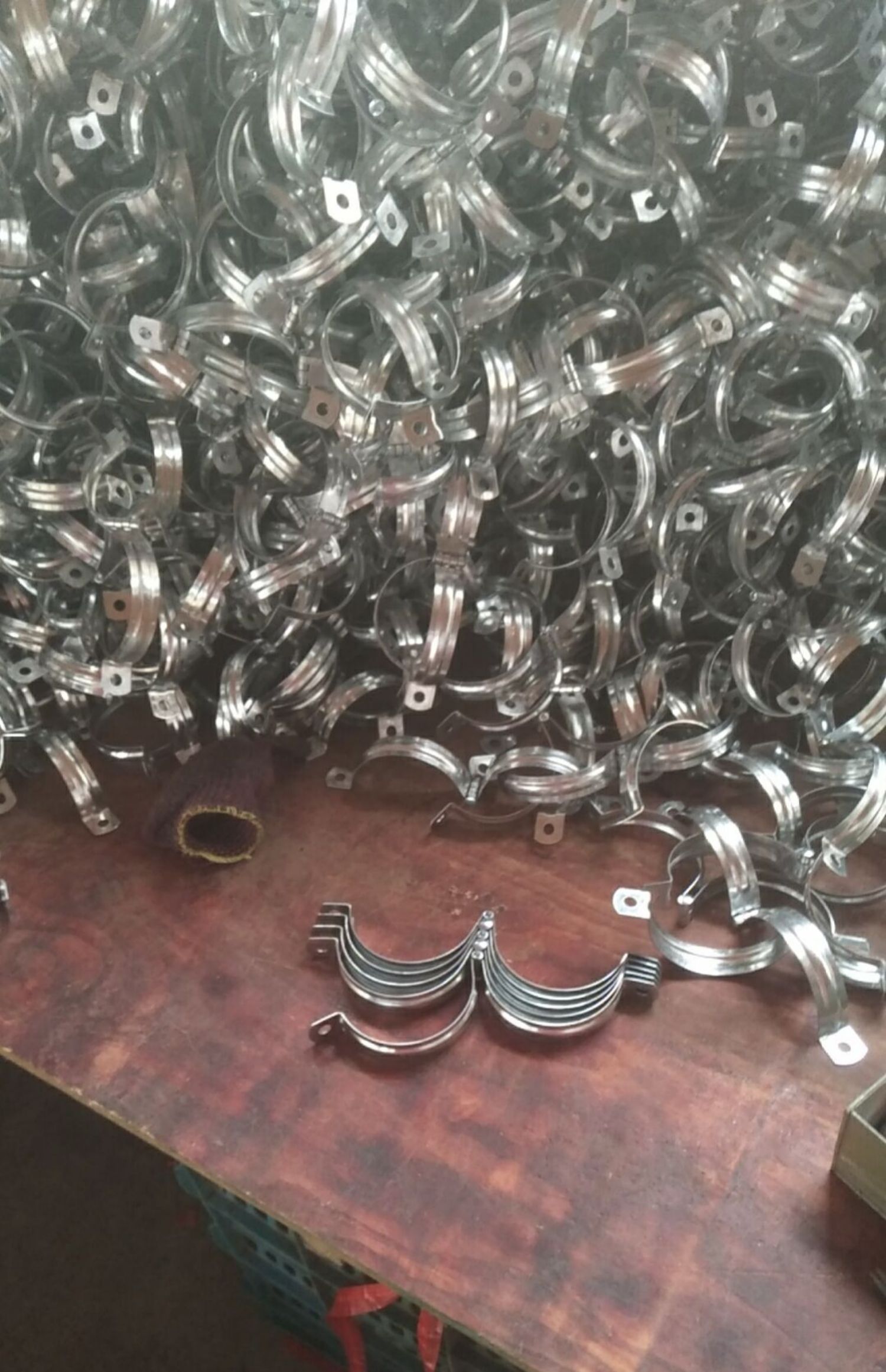 灯笼抱箍带胶皮吊卡喉箍不锈钢钢管卡丝杆吊管空调管夹固定扣子8mm吊