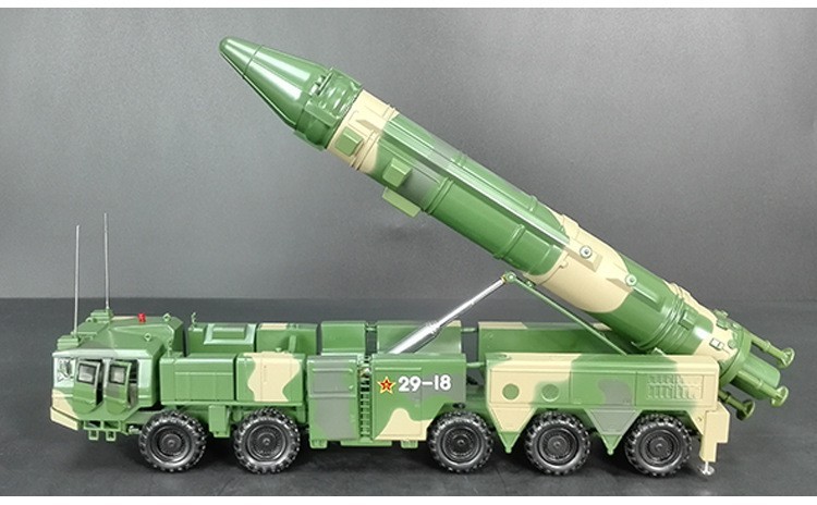 退伍纪念品135东风21c导弹车模型仿真合金属装甲车军事模型摆件退伍