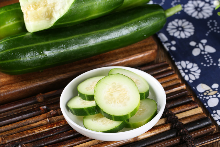 素界青龙脆瓜2022年头茬捎瓜烧瓜菜瓜新鲜稍瓜低糖水果4斤【图片 价格