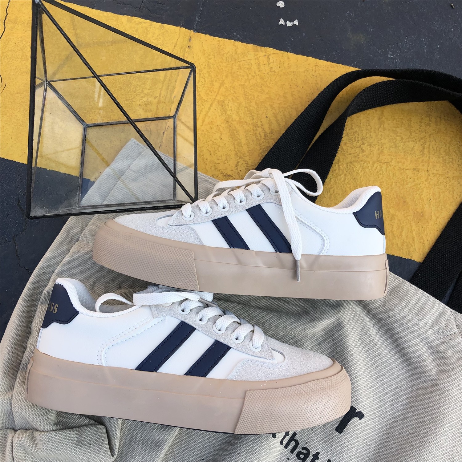 2021新款品牌年春秋季复古百搭休闲小白鞋女厚底小众帆布鞋ins潮板鞋