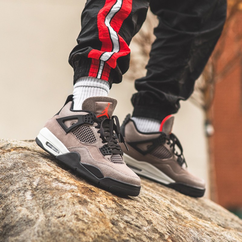 耐克nikeairjordanaj4男鞋摩卡黑棕刺子绣休闲运动篮球鞋ct8527016445