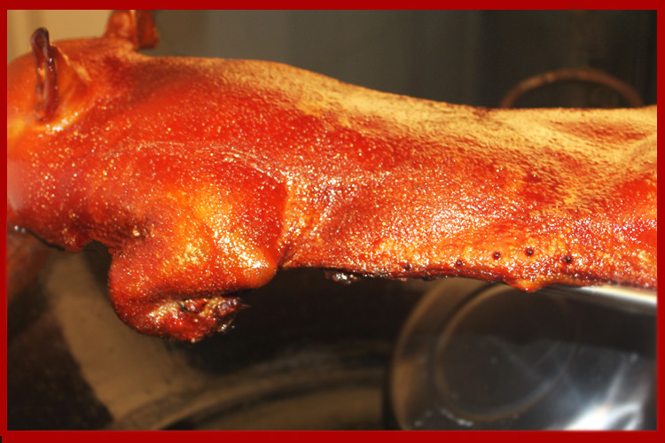 渝西王荣昌烤乳猪整只脆皮烤全猪肉类熟食特产金猪祭祖宴席开业送礼