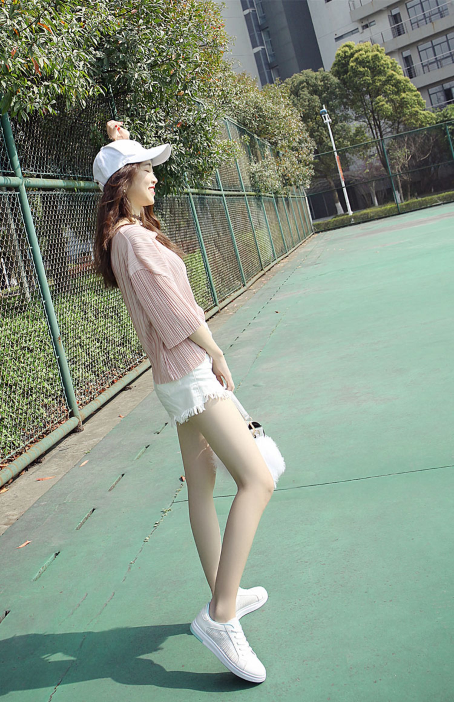 春款网面透气小白鞋女生夏天穿的网鞋少女潮鞋夏季夏款学生百搭白色