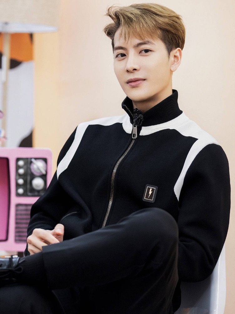 冬季定制款黑怕女孩王嘉尔同款衣服黑白拼色拉链夹克外套男女嘻哈潮牌