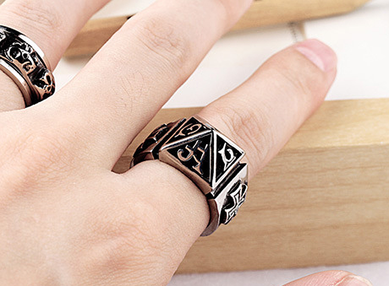 指虎 防狼防身戒指户外防卫指虎自卫防暴扳指汽车逃生破窗器防色狼