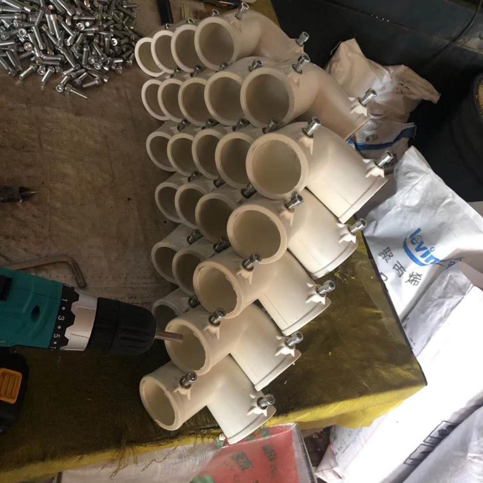 定型化临边防护连接件工地基坑楼梯扶手钢管件塑料临时护栏杆配件 90