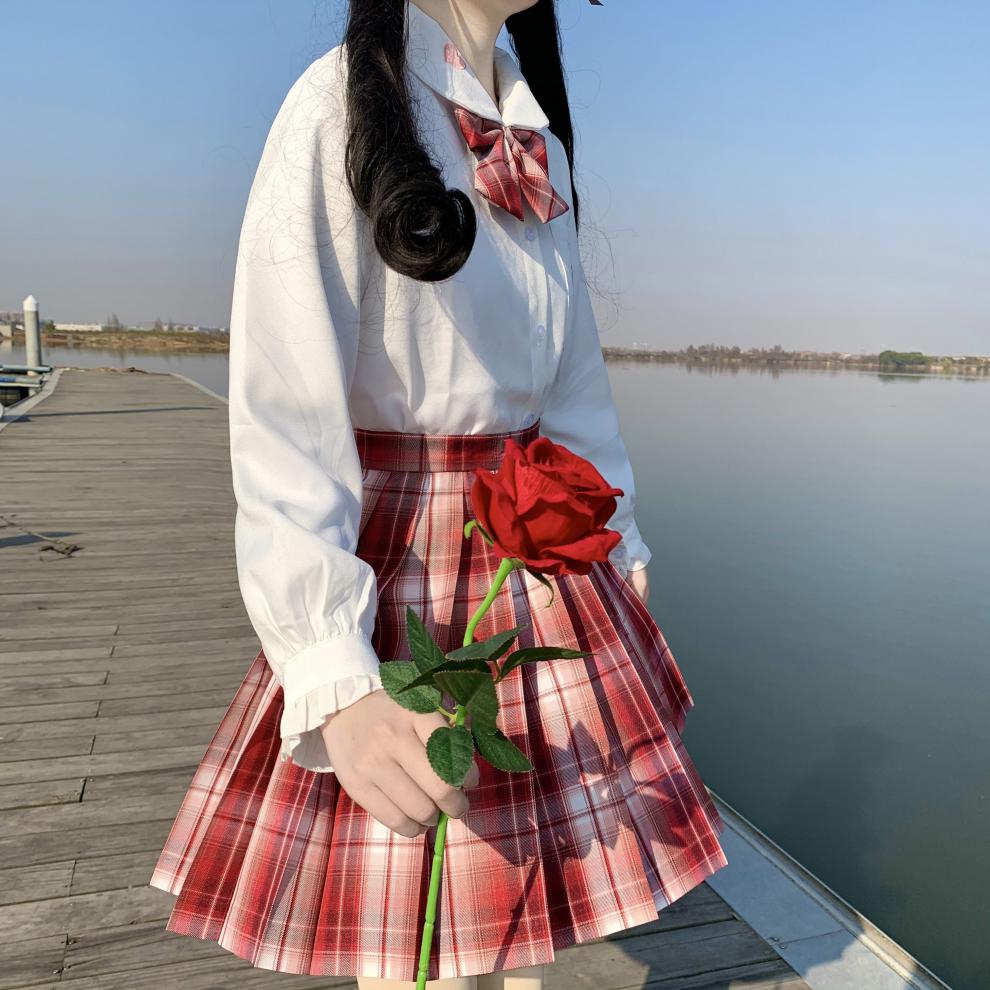 艾霸 实拍现货 草莓可爱多jk格裙套装刺绣小兔子长袖套 草莓可爱多格